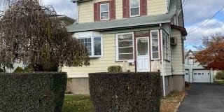 147 Linden Avenue 147 Linden Avenue Photo Gallery 1