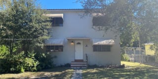 11701 NE 11th Pl 11701 NE 11th Pl Photo Gallery 1