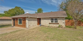 1400 S Chippeway LN 1400 S Chippeway LN Photo Gallery 1