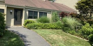 16 Fox Run Road 16 Fox Run Road Photo Gallery 1