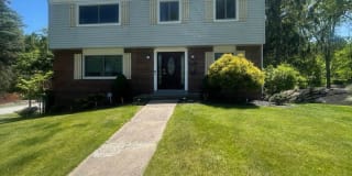 938 Balmoral Drive 938 Balmoral Drive Photo Gallery 1