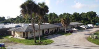 2000 N Tamiami Trl 1 2000 N Tamiami Trl 1 Photo Gallery 1