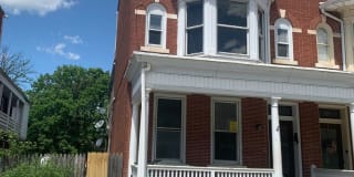 731 W. Poplar St., Apt. 1 731 W. Poplar St., Apt. 1 Photo Gallery 1