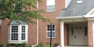 2826 MEADOW Lane 2826 MEADOW Lane Photo Gallery 1