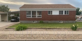 174 East 4400 South 174 East 4400 South Photo Gallery 1