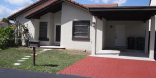 8853 SW 112 PL 8853 SW 112 PL Photo Gallery 1