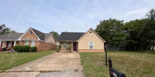 7155 Hampton Dr 7155 Hampton Dr Photo Gallery 1