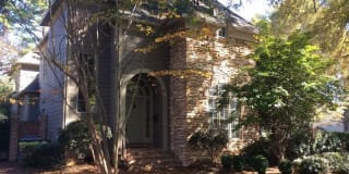 2735 Sharon Rd 2735 Sharon Rd Photo Gallery 1