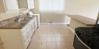 835 S Oaks Ave D 835 S Oaks Ave D Photo Gallery 1