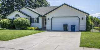 8868 N Huntington Ct 8868 N Huntington Ct Photo Gallery 1