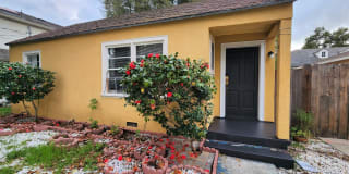 1040 Fife Avenue 1040 Fife Avenue Photo Gallery 1