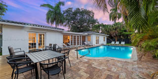 1308 Seabreeze Blvd 1308 Seabreeze Blvd Photo Gallery 1