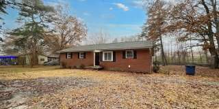 203 Pinetree Dr 203 Pinetree Dr Photo Gallery 1