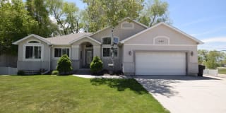 697 Krista Ct 697 Krista Ct Photo Gallery 1