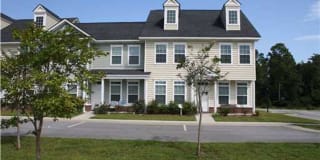 118 Governors Blvd. 118 Governors Blvd. Photo Gallery 1