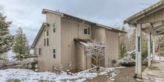 10727 Lake View Drive 10727 Lake View Drive Photo Gallery 1