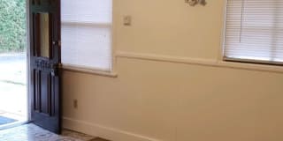 912 South California Avenue 912 South California Avenue Photo Gallery 1