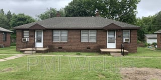 2513 S Ellis Ave 2513 S Ellis Ave Photo Gallery 1