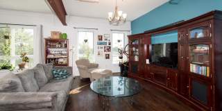 423 Saint Pauls Boulevard - 1Unit 3D 423 Saint Pauls Boulevard - 1Unit 3D Photo Gallery 1