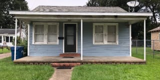 120 W Foch St 120 W Foch St Photo Gallery 1