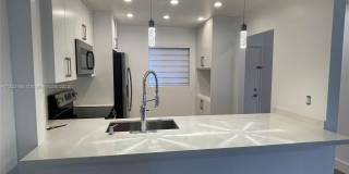 7722 Camino Real 7722 Camino Real Photo Gallery 1