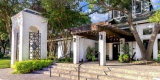Steeplechase Apartments Steeplechase Apartments Photo Gallery 1