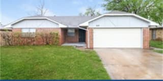 829 North Robinson Avenue 829 North Robinson Avenue Photo Gallery 1
