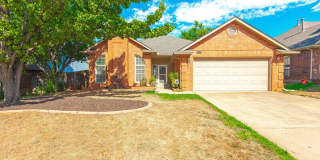 1828 Courtney Lane 1828 Courtney Lane Photo Gallery 1