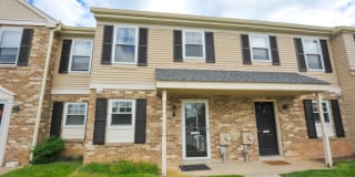 3 YORKTOWN COURT 3 YORKTOWN COURT Photo Gallery 1