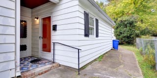 39 Westover Rd Unit B 39 Westover Rd Unit B Photo Gallery 1