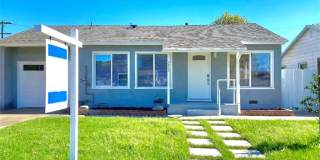 7512 Balboa Boulevard 7512 Balboa Boulevard Photo Gallery 1