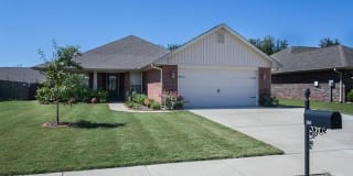 205 HEALEY DRIVE 205 HEALEY DRIVE Photo Gallery 1