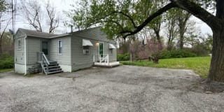 6131 NE Vivion Rd. Unit A 6131 NE Vivion Rd. Unit A Photo Gallery 1