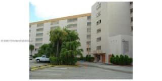 9688 Fontainebleau Blvd 9688 Fontainebleau Blvd Photo Gallery 1