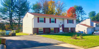 16741 Sioux Ln 16741 Sioux Ln Photo Gallery 1