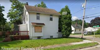 743 Sylvan Ave 743 Sylvan Ave Photo Gallery 1