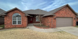 11121 SW 7th Circle 11121 SW 7th Circle Photo Gallery 1