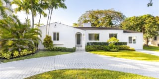 166 NW 100th Ter 166 NW 100th Ter Photo Gallery 1