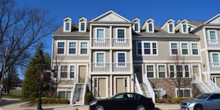 1077 Foxboro 1077 Foxboro Photo Gallery 1
