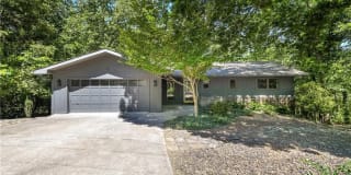 29 Mayfair DR 29 Mayfair DR Photo Gallery 1