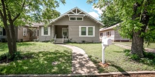 1014 W Walker Street 1014 W Walker Street Photo Gallery 1