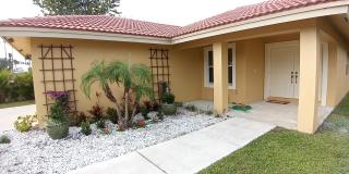 617 NE 10th Avenue 617 NE 10th Avenue Photo Gallery 1