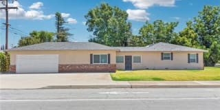 185 W Naomi Avenue 185 W Naomi Avenue Photo Gallery 1