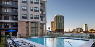 Broadstone River House Broadstone River House Photo Gallery 1