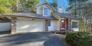 305 Secretariat Ln 305 Secretariat Ln Photo Gallery 1
