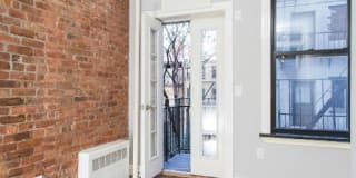 435 W 50th Street 435 W 50th Street Photo Gallery 1