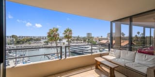 4267 W Marina City Club 4267 W Marina City Club Photo Gallery 1