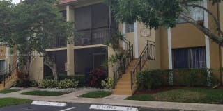 327 Lakeview Dr 327 Lakeview Dr Photo Gallery 1