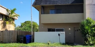 609 SW 79th Ter 609 SW 79th Ter Photo Gallery 1