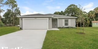 1702 SW Glade St 1702 SW Glade St Photo Gallery 1